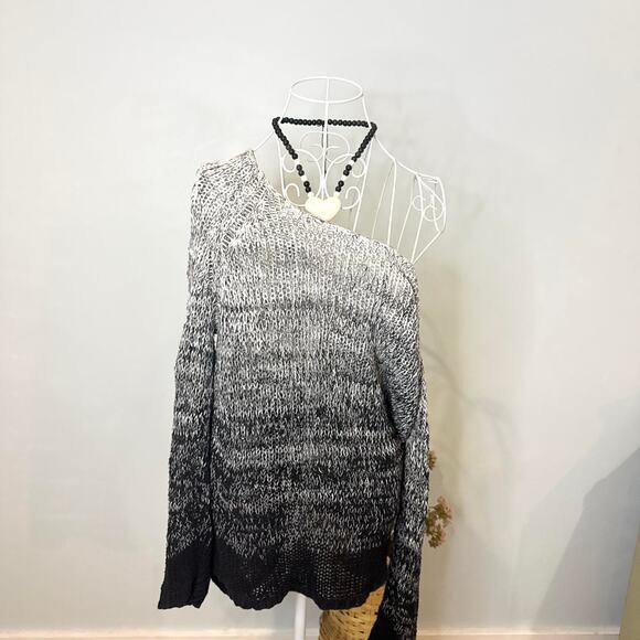 vintage y2k black & gray distressed off the shoulder crochet sweater - Picture 1 of 6